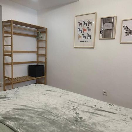 Stylish Renovated Apartment In Chiado Lisboa Extérieur photo